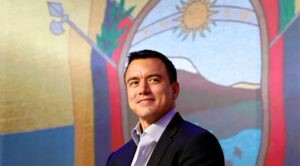 Ecuador plantea endurecer penas para violadores con reforma constitucional