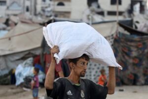 Ejército israelí dice que lanzó ayuda por paracaídas a la Franja de Gaza – AlbertoNews
