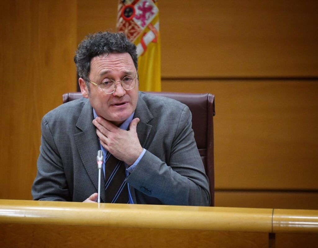 El Gobierno mantiene el apoyo al fiscal general después de que el Supremo le sitúe el borde del banquillo