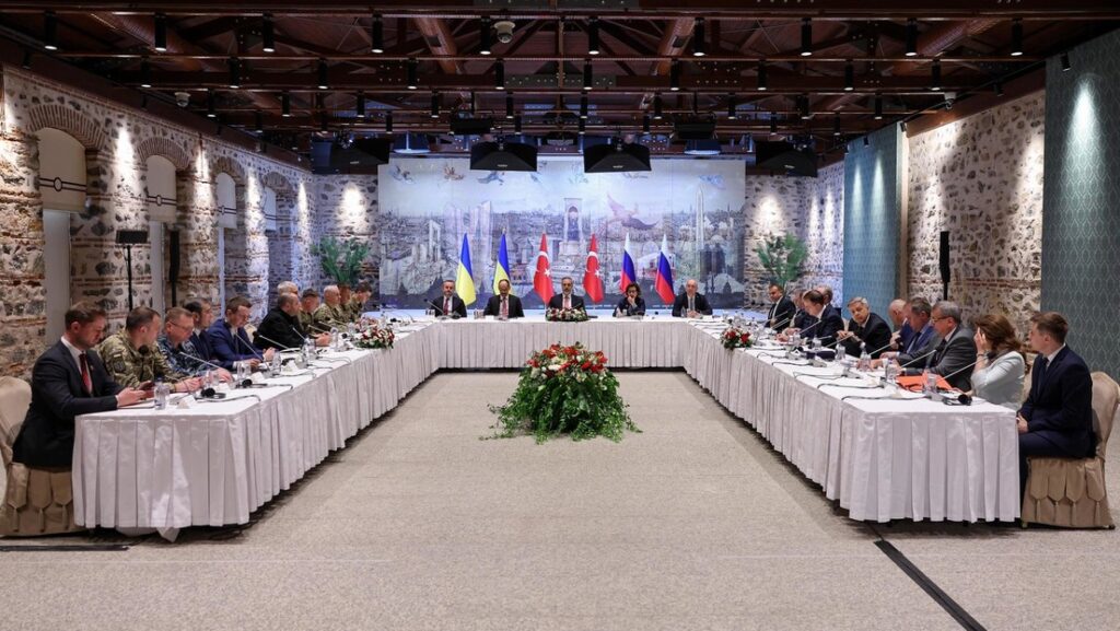 El Kremlin revela el tema principal de la nueva ronda de negociaciones con Kiev