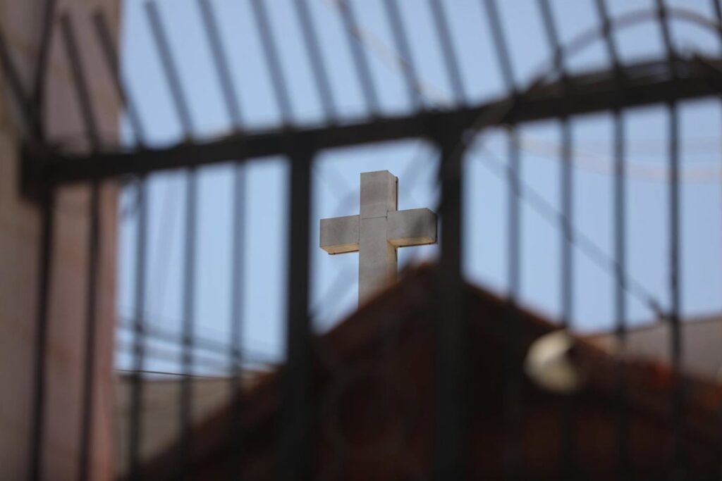 El Vaticano pone en duda la versión israelí sobre el ataque a la iglesia católica de Gaza