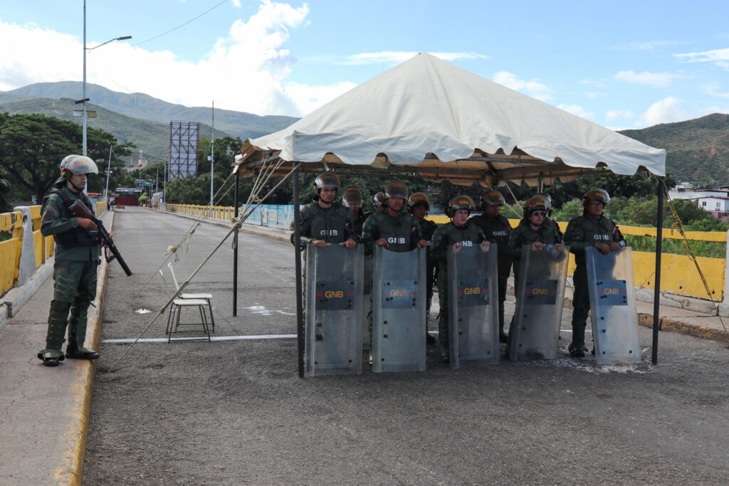 El comercio entre Colombia y Venezuela hace una pausa en la frontera por las elecciones - AlbertoNews