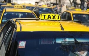 El gesto de un taxista que emocionó a un periodista venezolano en Argentina (VIDEO)