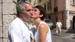 El gobierno de Trump se reunirá con Ghislaine Maxwell, socia de Epstein encarcelada | elperiodico.com