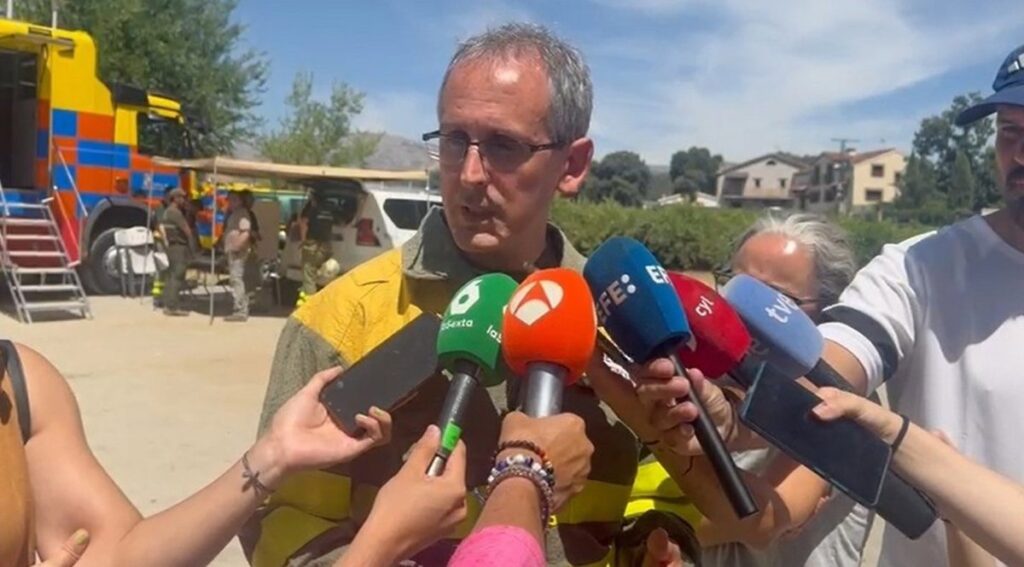 El incendio de Navaluenga (Ávila) baja a nivel uno tanto en índice de gravedad como en situación operativa