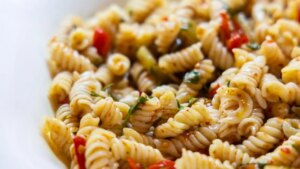 El tipo de pasta que marcará la diferencia en tus ensaladas de verano