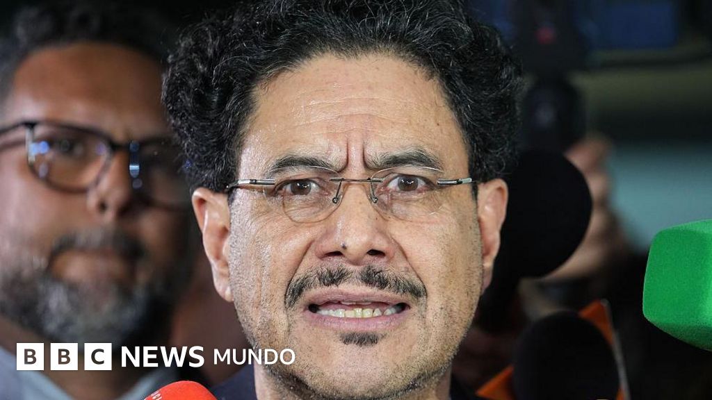"El uribismo, que gira en torno a un caudillo, no está entendiendo que ya estamos en otro país en Colombia": Iván Cepeda, el senador que le ganó el juicio al poderoso expresidente Álvaro Uribe