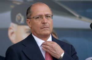 «Empeñado» en revertir aranceles, vicepresidente de Brasil conversa con EEUU – AlbertoNews