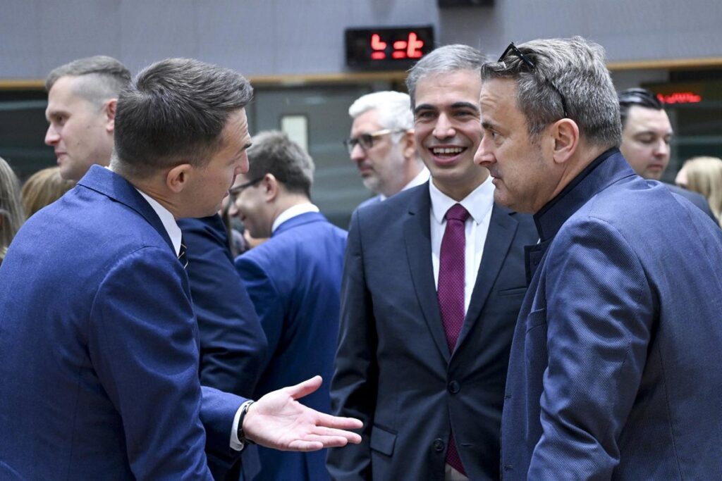 España pide a sus socios en la UE "no secuestrar o retrasar innecesariamente" la oficialidad del catalán