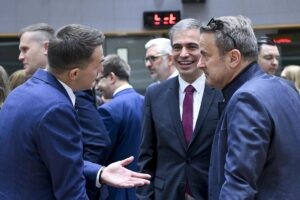 España pide a sus socios en la UE «no secuestrar o retrasar innecesariamente» la oficialidad del catalán | europapress.es