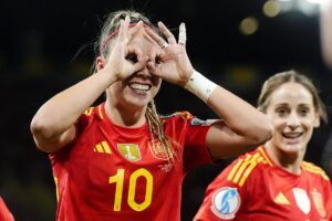 España sobrevive a su peor noche