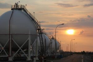 Estados Unidos extiende licencia que autoriza descarga de gas licuado en Venezuela
