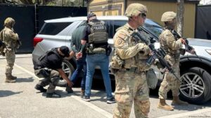 Estados Unidos movilizó marines a Florida para apoyar las redadas