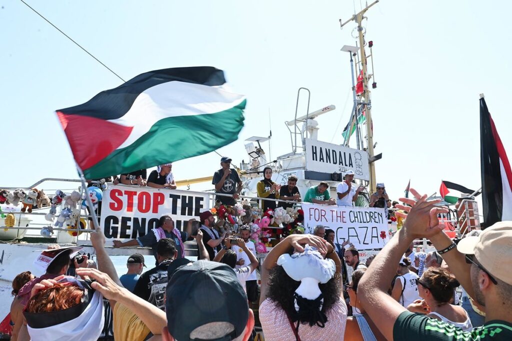 Exteriores convoca al encargado de negocios de Israel por la detención de dos activistas españoles en el 'Handala'