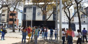 Familiares de jóvenes detenidos en Venezuela piden respuesta al fiscal general