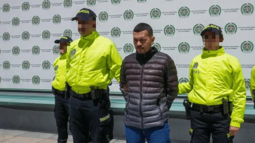 Fiscalía lo vincula al asesinato de ciudadano mexicano en Medellín