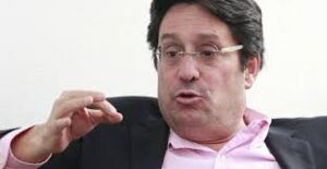Francisco Santos:Un presidente racista y la izquierda callada