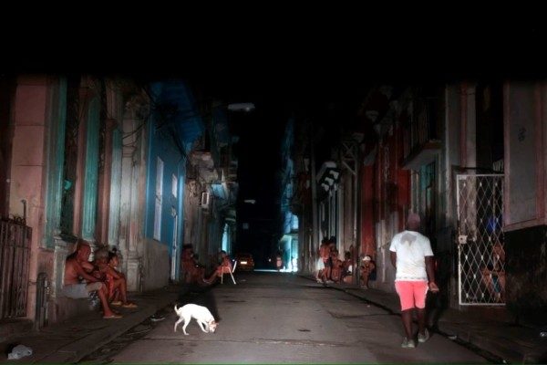 Gobierno de Cuba reconoce "errores" y "deficiencias" internas en medio de una crisis crónica