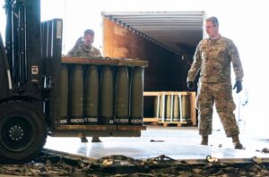 Gobierno de Trump congeló parte del envío de armas prometidas a Ucrania tras revisión del Pentágono