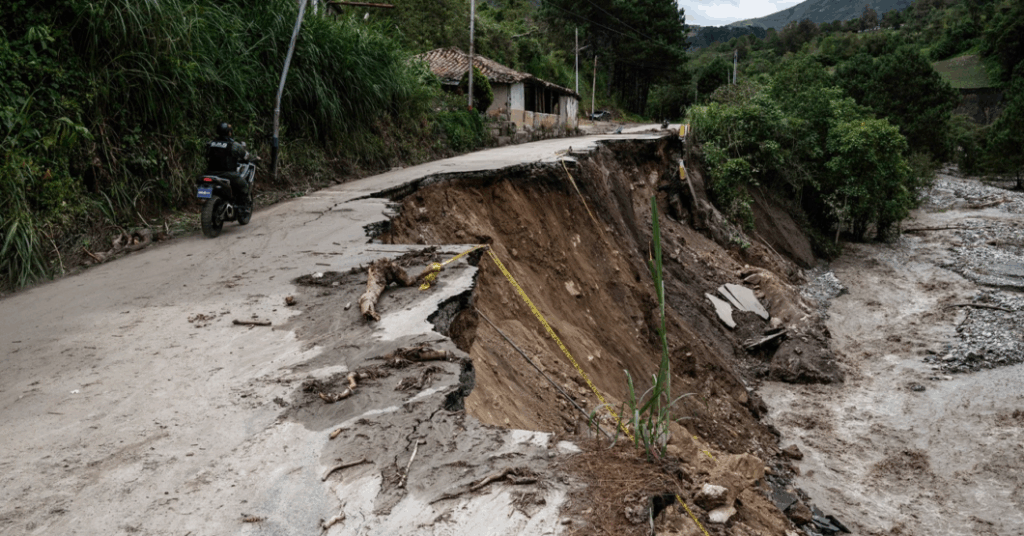 Gobierno promete ayuda inmediata a Mérida apenas alguien arregle las vías hacia Mérida