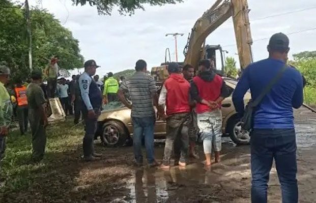 Hallan sin vida a la niña desaparecida tras caída de un vehículo al "Caño Muerto", Apure