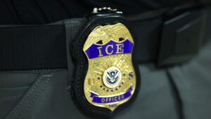 ICE reiteró que continúa la búsqueda de un venezolano acusado de atropellar a un joven en Tennessee – AlbertoNews