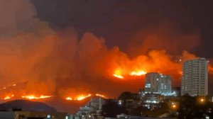 Incendio en el barrio 12 de Octubre moviliza a bomberos y preocupa a residentes