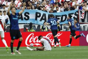 Inter de Milán pasa a octavos como líder del Grupo E; River Plate queda eliminado