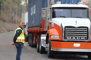 Intt restringió circulación de vehículos de carga pesada durante estos días