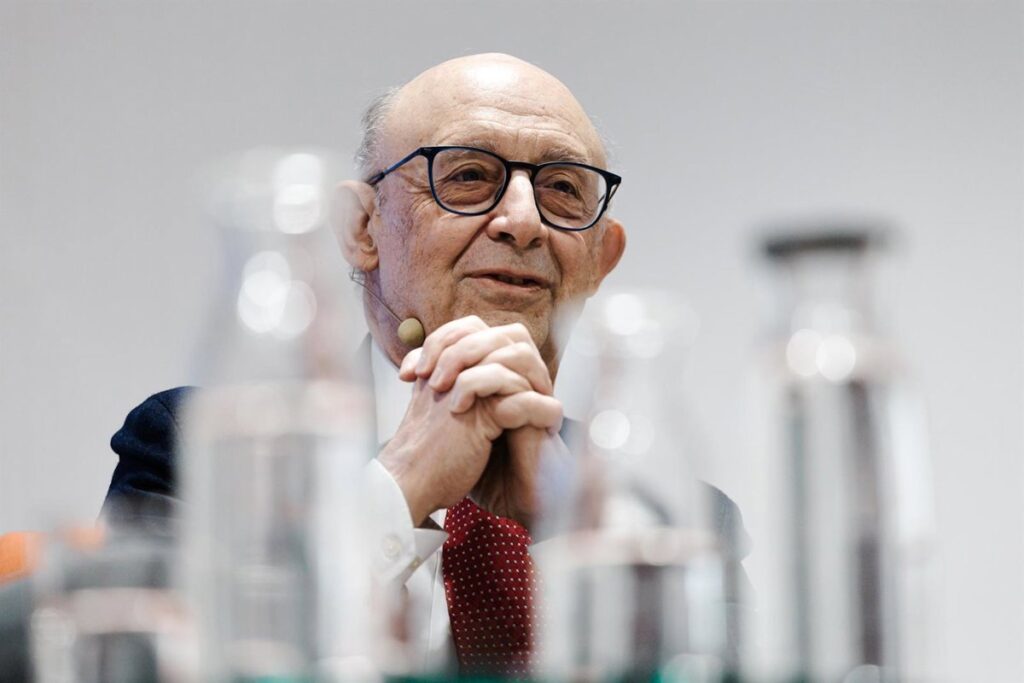 Investigadores del 'caso Montoro' apuntan a una red de empresas pantalla para ocultar pagos incluso fuera de España