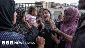 Israel emite nuevas órdenes de evacuación y desata el pánico entre los habitantes de Gaza en una nueva jornada que ha dejado decenas de muertos