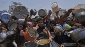 Israel permite solo una «mínima» ayuda humanitaria en Gaza