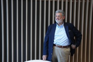 Jaime Granados, abogado del ex presidente Álvaro Uribe: «Una condena en su contra provocaría una quiebra institucional» | elmundo.es