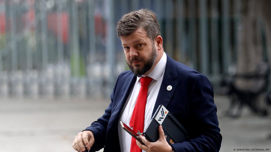 Johannes Kaiser oficializa candidatura presidencial – DW – 13/07/2025