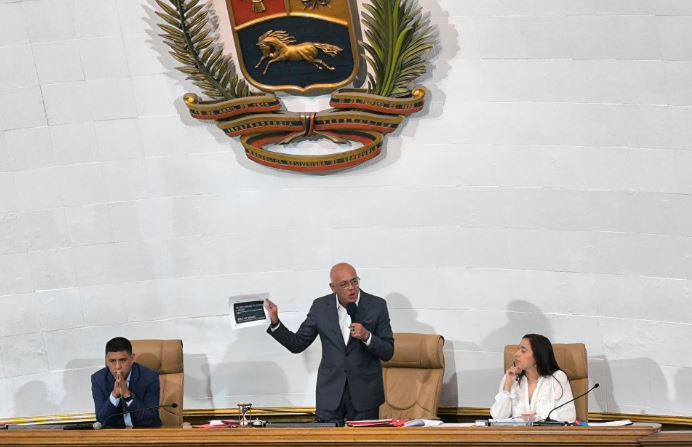 Jorge Rodríguez perdió los estribos tras incluirse a Venezuela en una lista negra por lavado de dinero