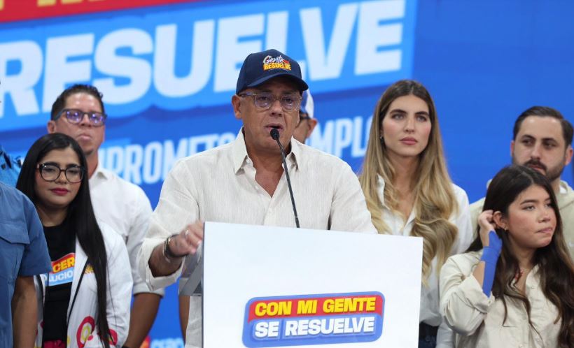 Jorge Rodríguez prometió presionar a EEUU para que devuelvan "hasta el último niño retenido" en ese país