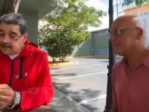 Jorge Rodríguez regañó a Nicolás Maduro por exponer su red fashion ante las cámaras (VIDEO)