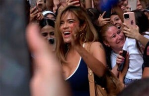 Karol G en Madrid: fans colapsan las calles para ver a la cantante