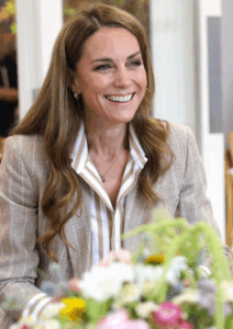 Kate Middleton reaparece y habla con franqueza de su cáncer: “Es una montaña rusa”