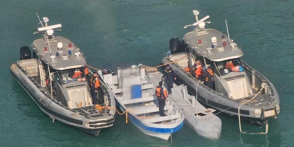 La Armada de Colombia incauta un narcosubmarino no tripulado con tecnología de Elon Musk