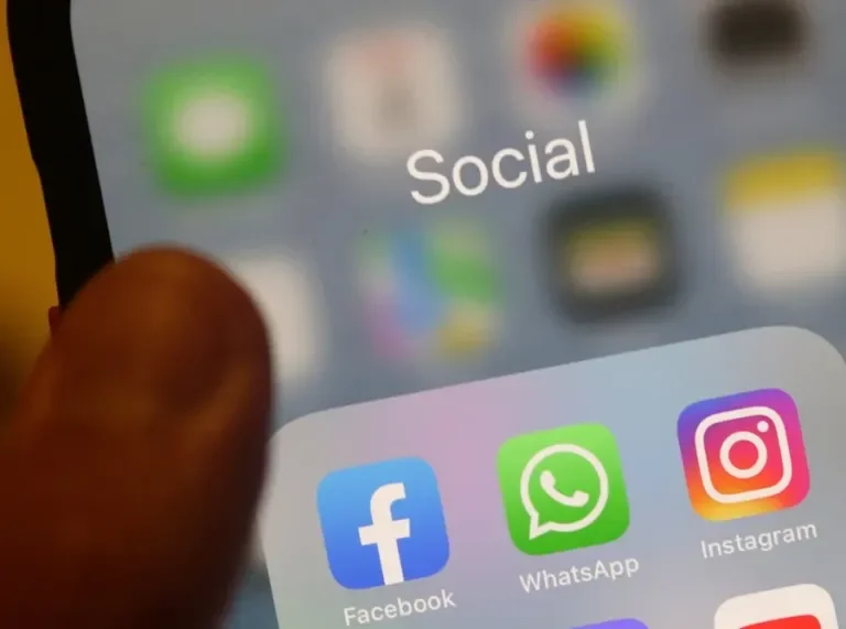 La Comisión Europea descarta obligar a las plataformas a usar herramientas de verificación de edad