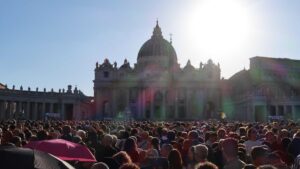 La Iglesia celebra este lunes y martes su primer Jubileo para ‘influencers’ católicos que reunirá a un millar de ellos | elperiodico.com