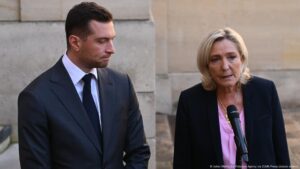 La Policía allana la sede del partido de Le Pen en Francia – DW – 09/07/2025