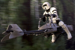 La moto flotante de Star Wars existe y te puedes comprar una, pero sale más cara que una casa en el centro de Madrid