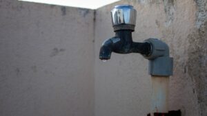 La secretaria de Educación de Cali aclaró que el agua de las instituciones educativas oficiales no está contaminada y cuenta con estándares de calidad