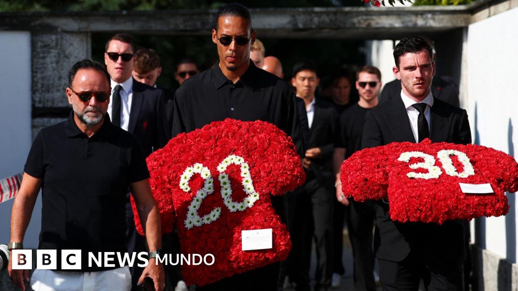 Las conmovedoras imágenes del funeral de Diogo Jota y su hermano André Silva