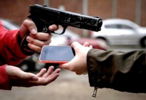Le robaron el celular, lo vio publicado en Marketplace y engañó al ladrón para recuperarlo