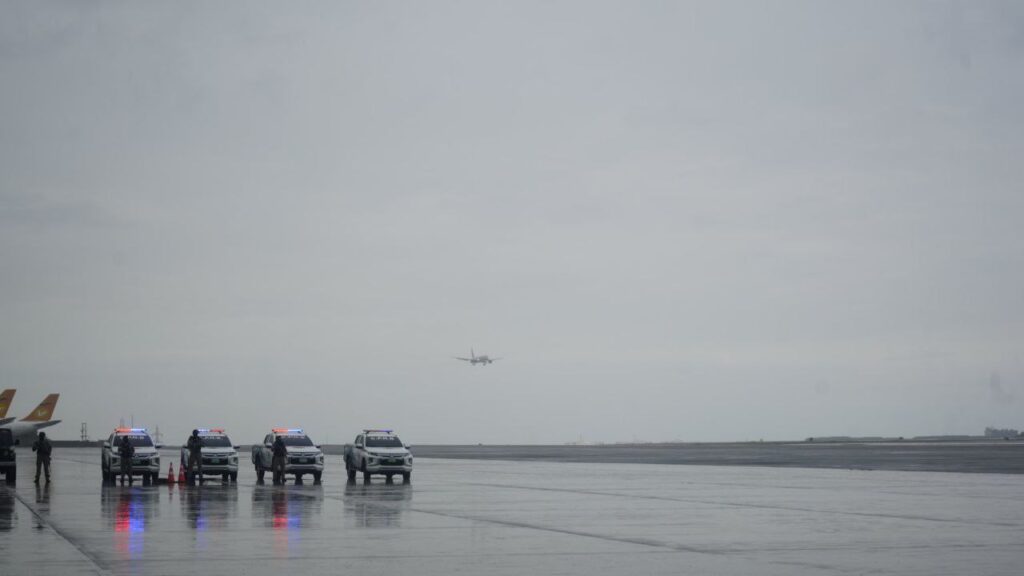 Llega nuevo vuelo con 213 migrantes desde EEUU