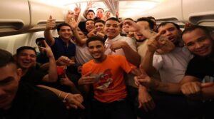 Llegan al país venezolanos provenientes de El Salvador