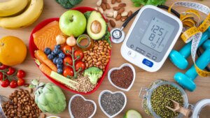 Los dos alimentos que están relacionados con el cáncer y los infartos, según el cardiólogo Aurelio Rojas: "Te están matando"